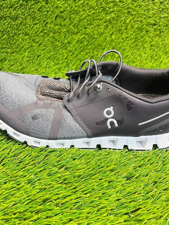 On Cloud 5 Mens Size 8.5 Black Gray Athletic Running Walking Shoes Sneakers main image 8
